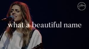 Píseň "What a Beautiful Name"